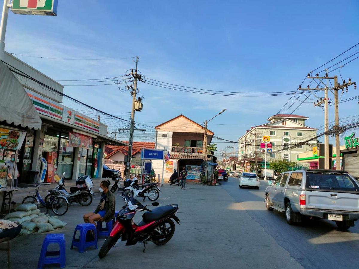 Motel Tisaraporn Resident Ban Khlong Song Exteriér fotografie